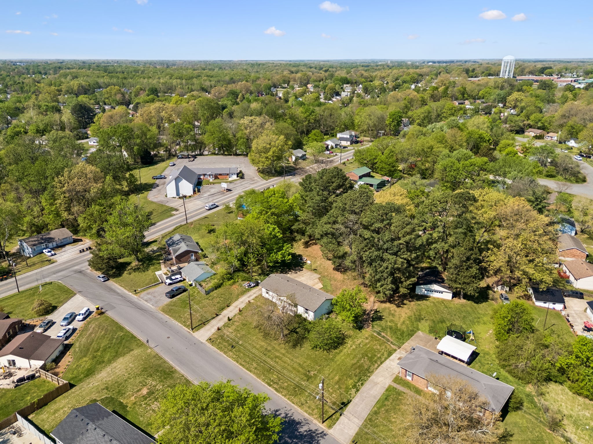 1502 Pinetree Road Clarksville, TN 37042 - Photo 33 of 63 Gallery Image 33
