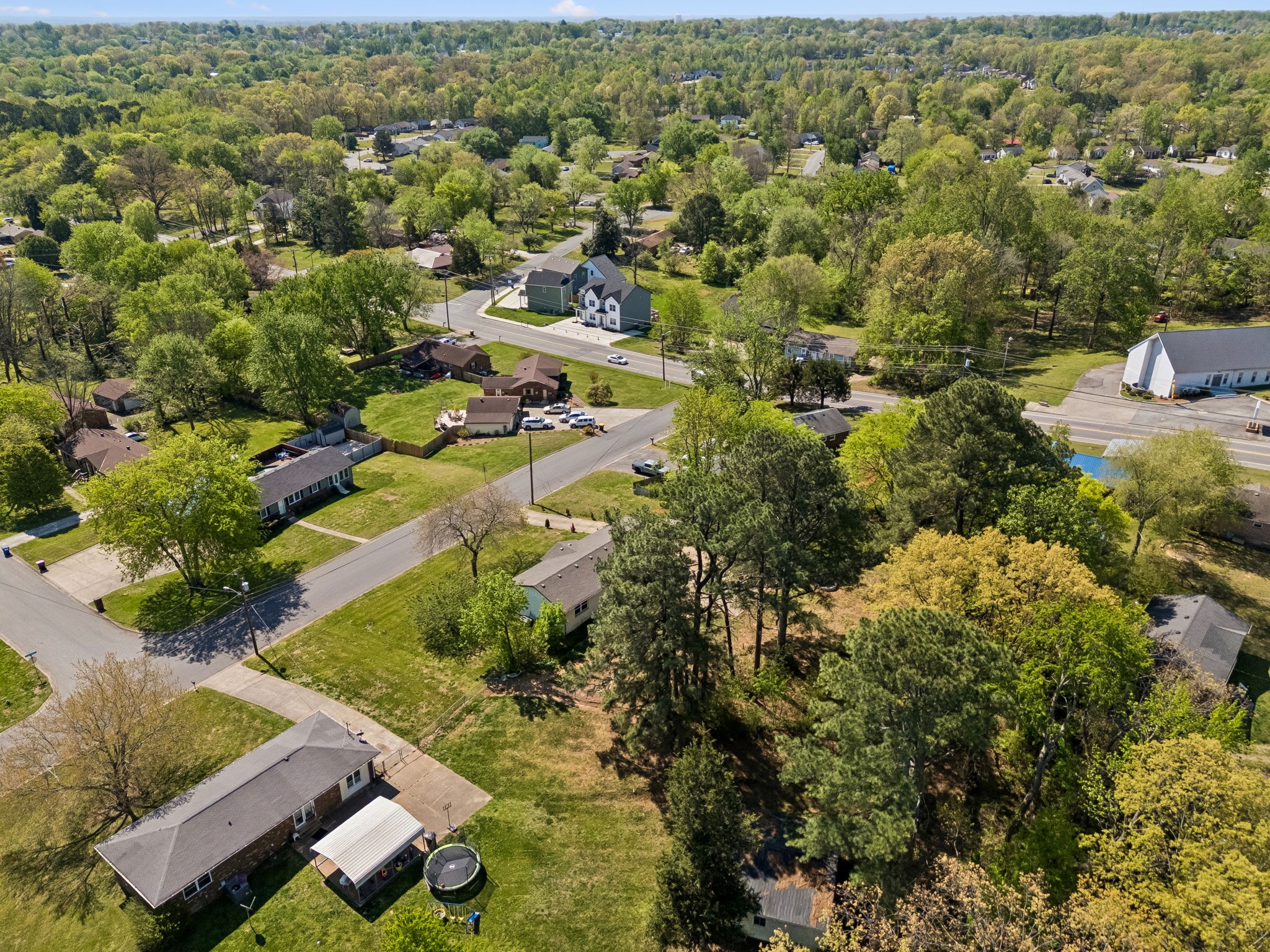 1502 Pinetree Road Clarksville, TN 37042 - Photo 37 of 63 Gallery Image 37