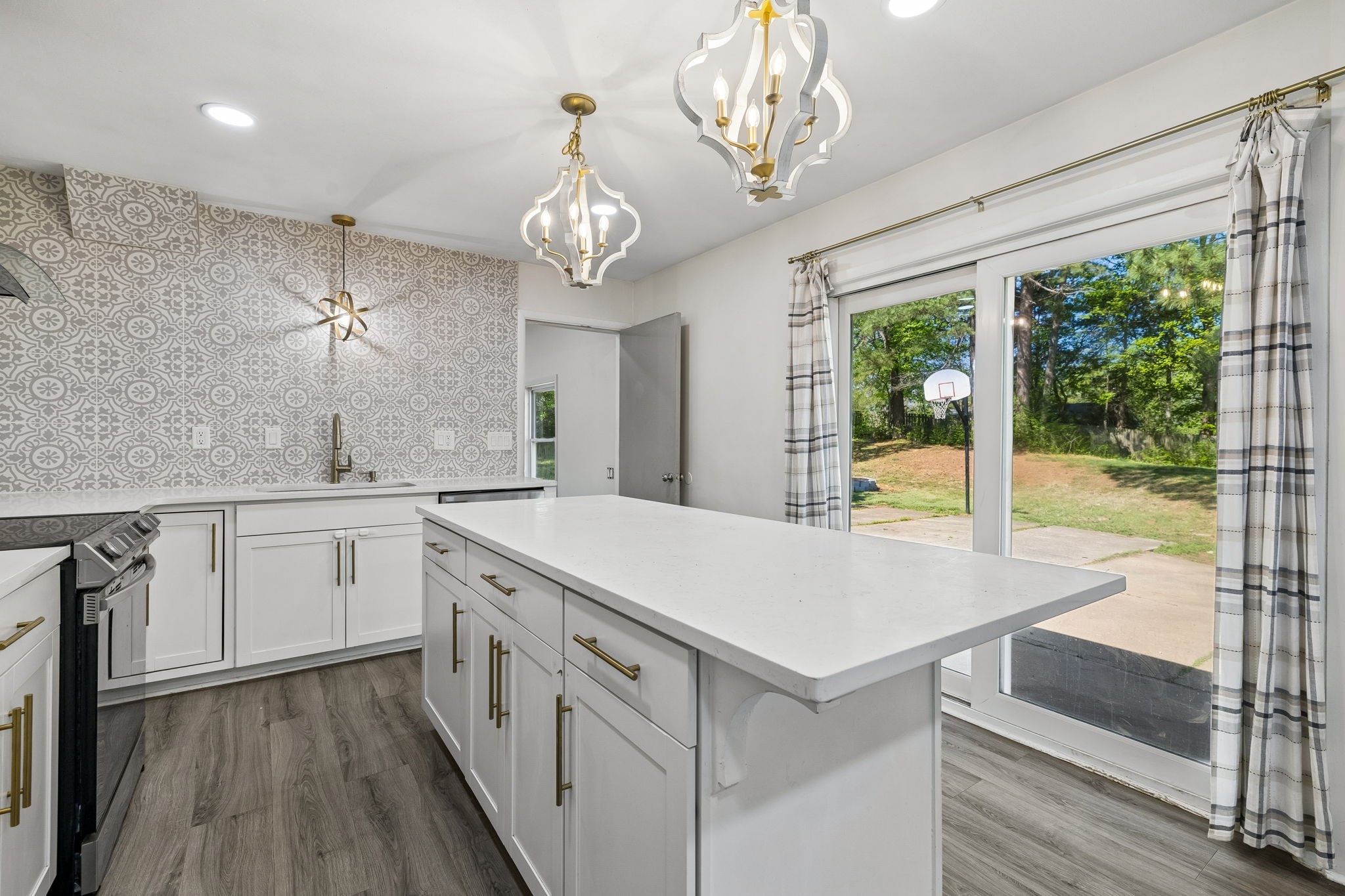 1502 Pinetree Road Clarksville, TN 37042 - Photo 56 of 63 Gallery Image 56