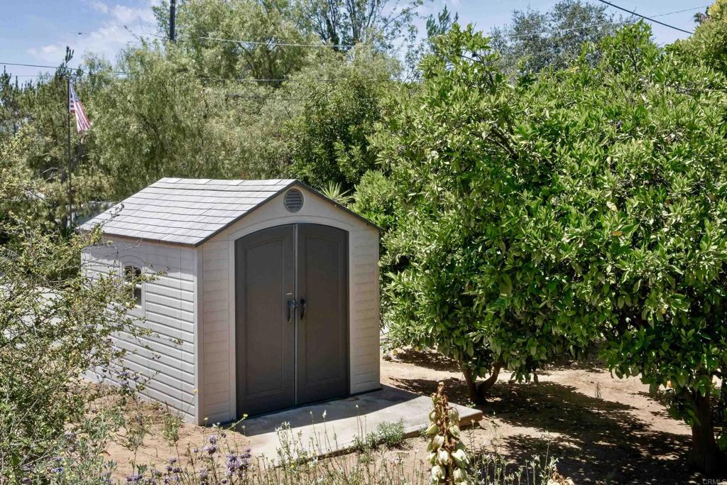 1216 Via Ramon Escondido, CA 92029 - Photo 30 of 37