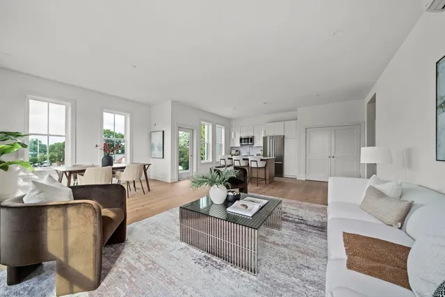 $749,000 | 105 Sea Street, Unit 203, Quincy, MA 02169