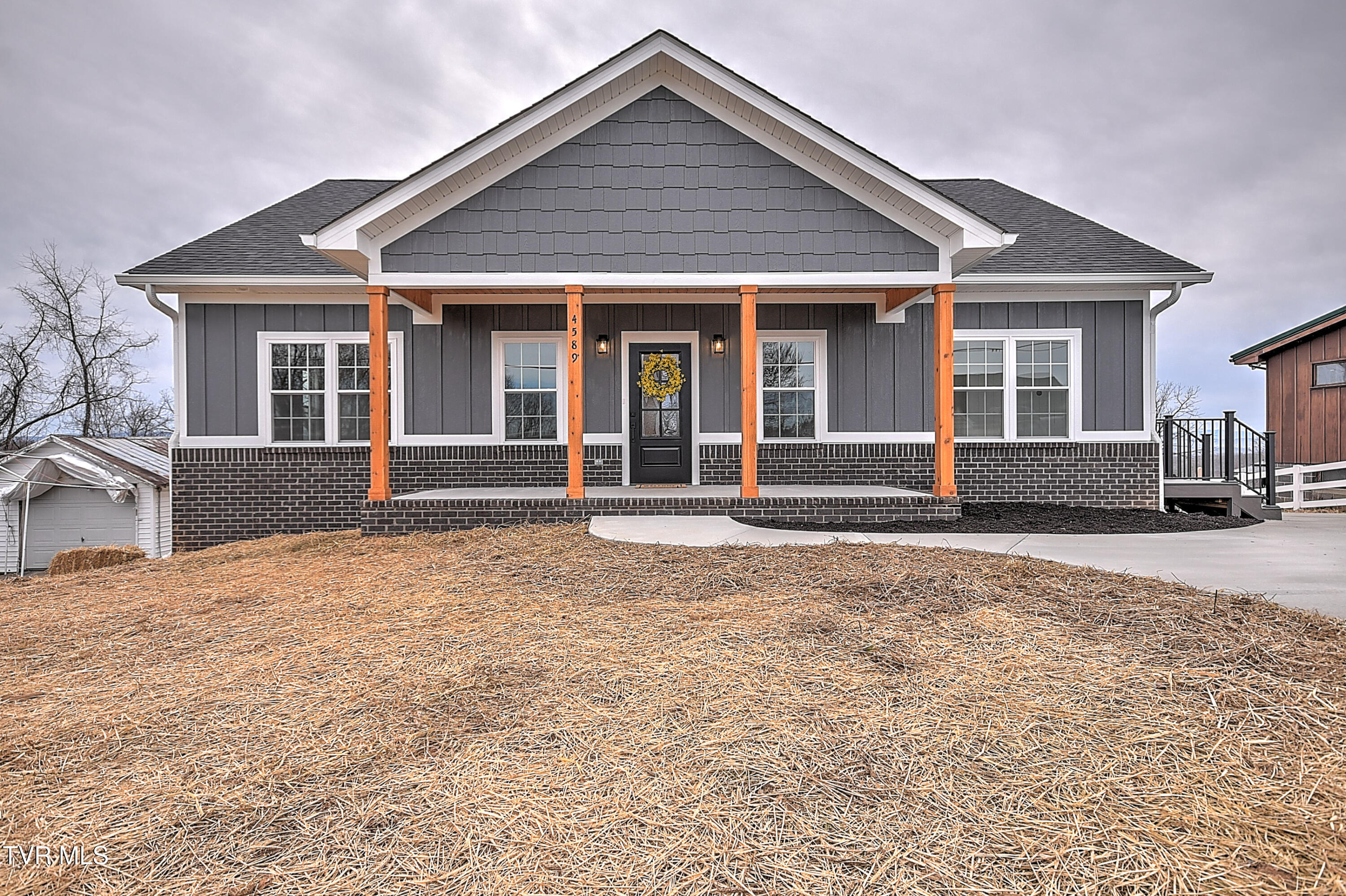 4589 Old Stage Road Kingsport, TN 37664 - Photo 1 of 59 4598 Old Stage SM-3