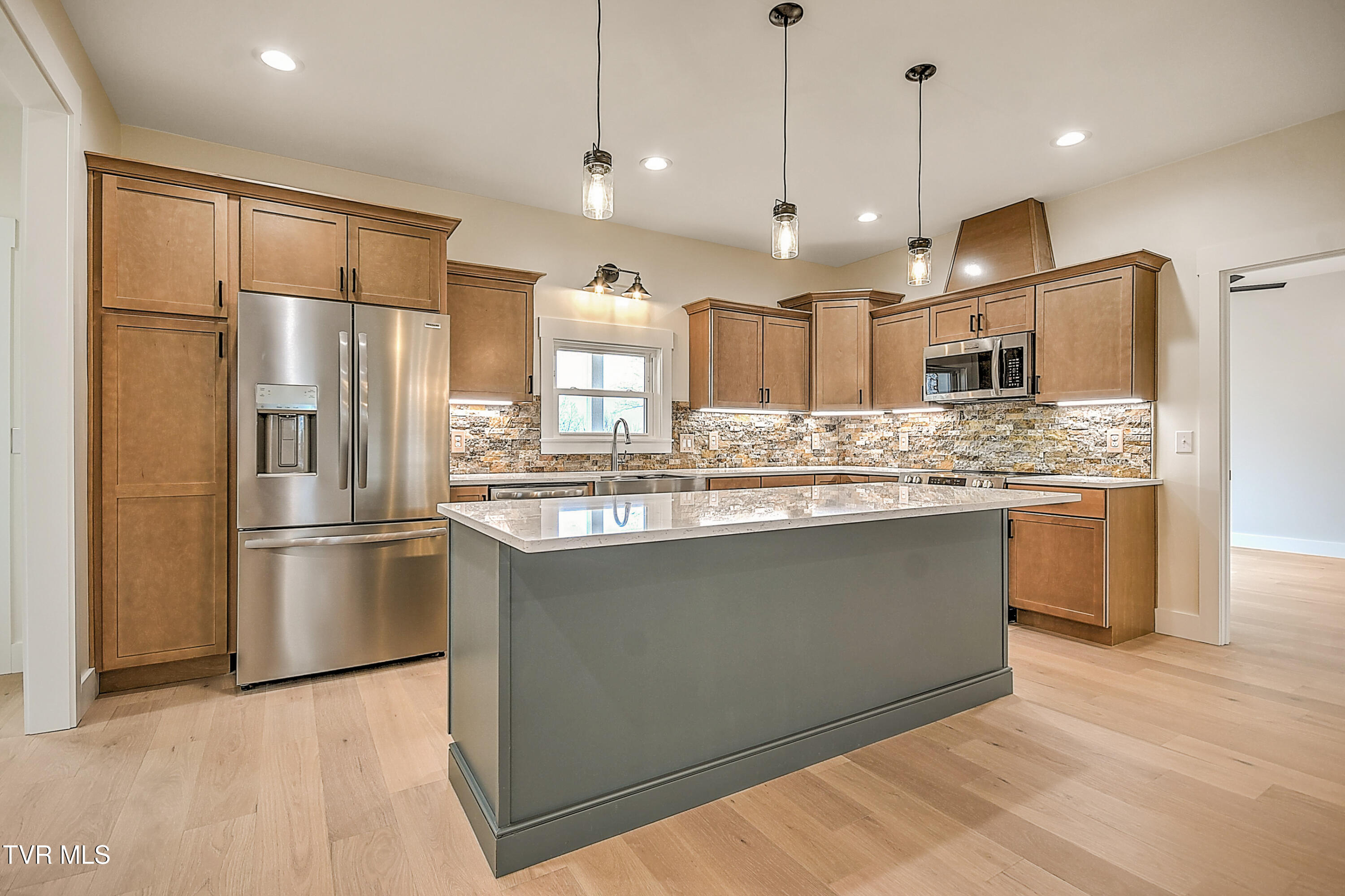 4589 Old Stage Road Kingsport, TN 37664 - Photo 14 of 59 4598 Old Stage SM-10