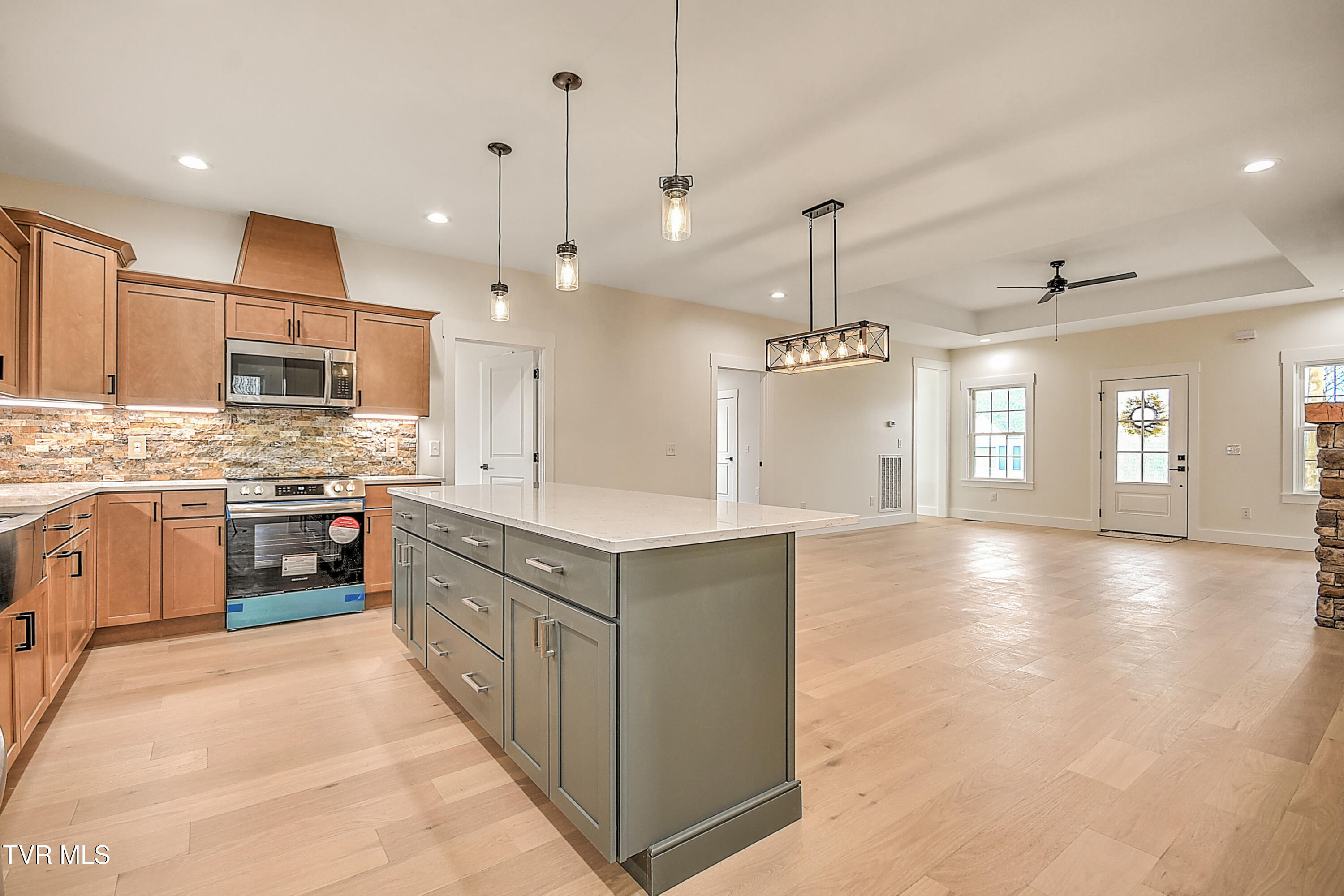 4589 Old Stage Road Kingsport, TN 37664 - Photo 16 of 59 4598 Old Stage SM-12