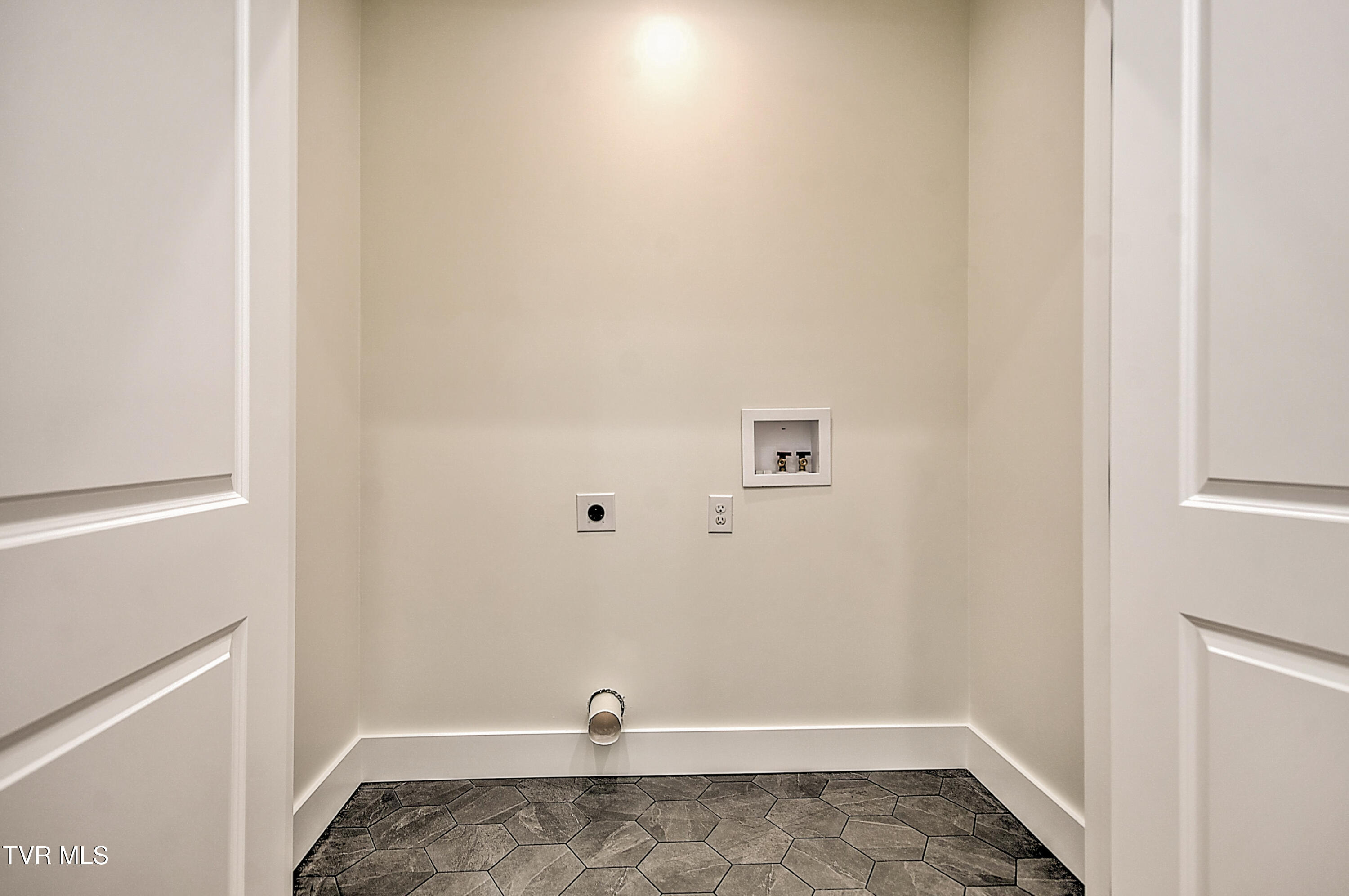 4589 Old Stage Road Kingsport, TN 37664 - Photo 27 of 59 4598 Old Stage SM-29