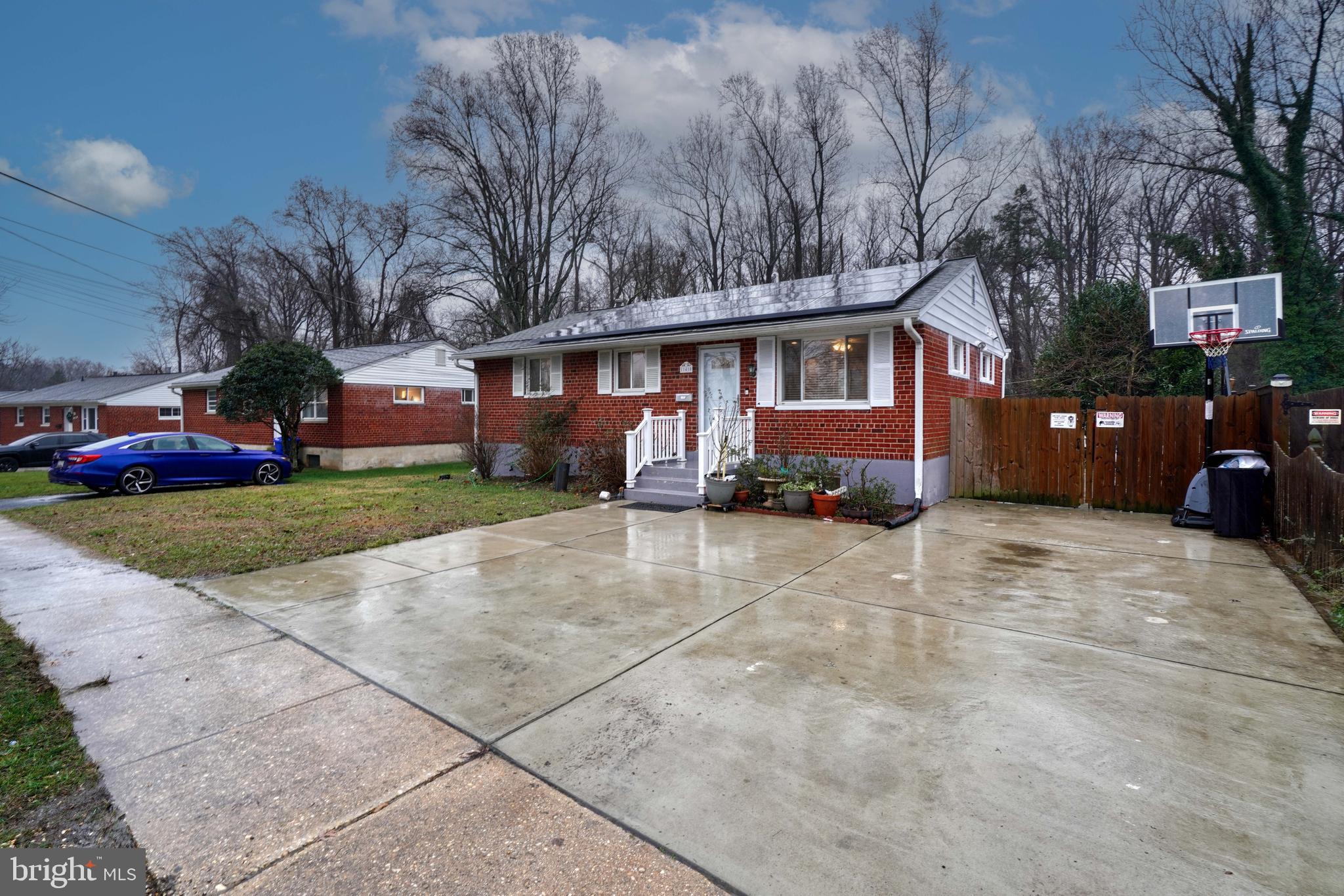 11410 Schuylkill Road Rockville, MD 20852 - Photo 3 of 69