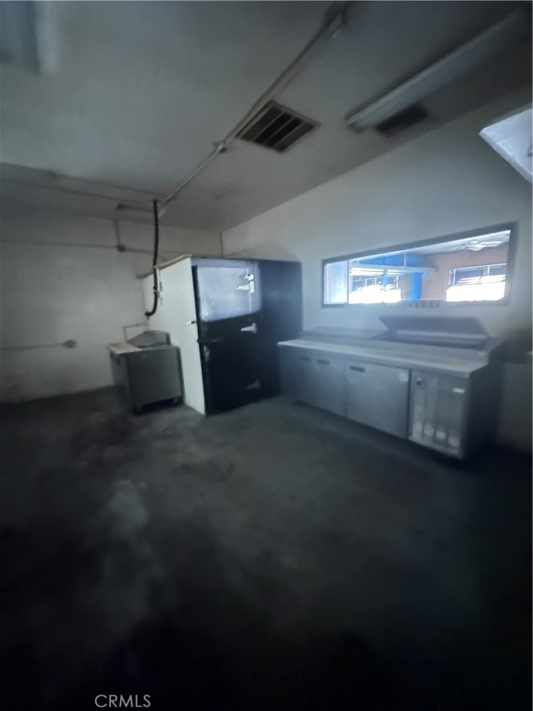 230 Fox Street Lemoore, CA 93245 - Photo 19 of 25 a view of water heater and room