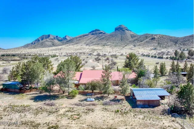 $579,000 | 4290 Highway 82, Elgin, AZ 85611