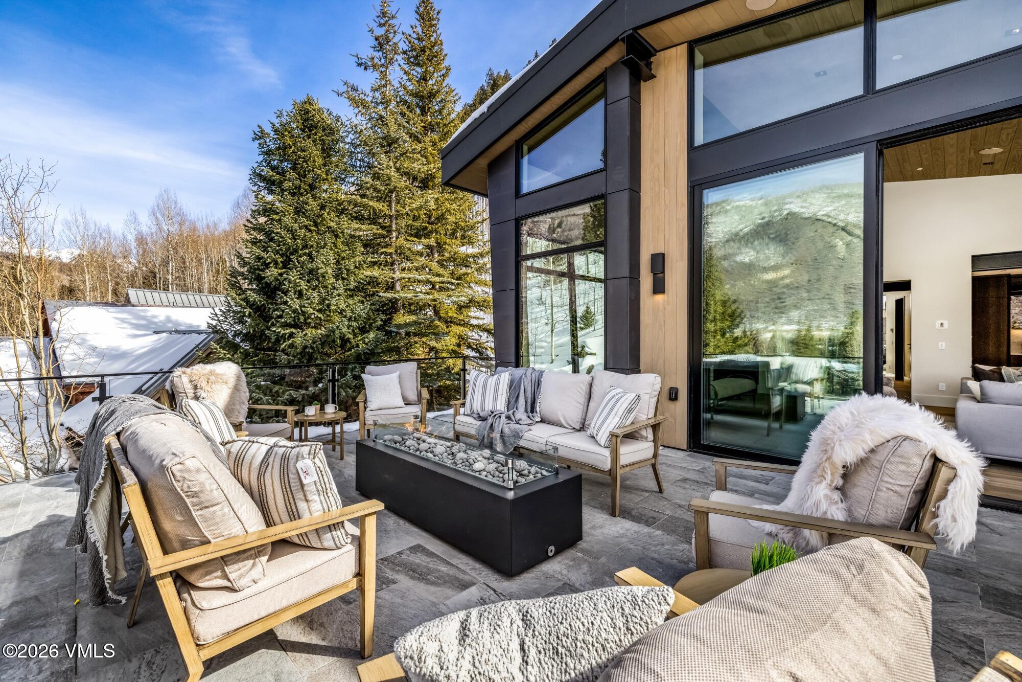 1150 Ptarmigan Road Vail, CO 81657 - Photo 8 of 71 1150 Ptarmigan Road 25