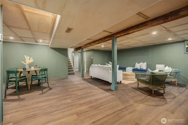 $799,000 | 18330 9th Avenue Northeast, Poulsbo, WA 98370