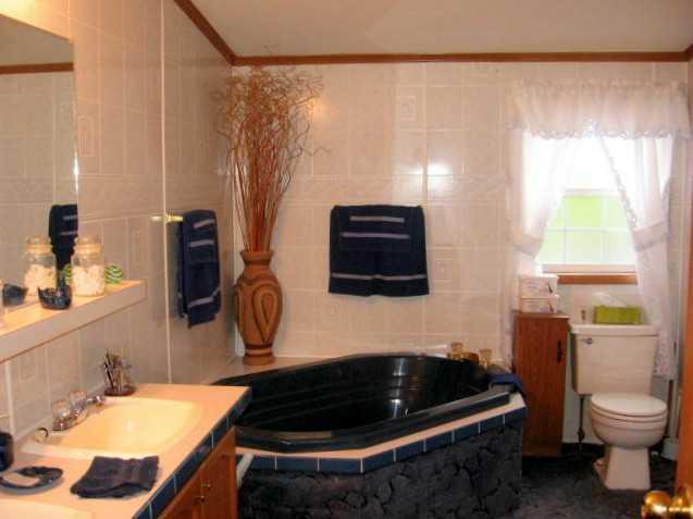 239 Unity Road Waterville, ME 04901 - Photo 5 of 23 Master Bath/Spa.