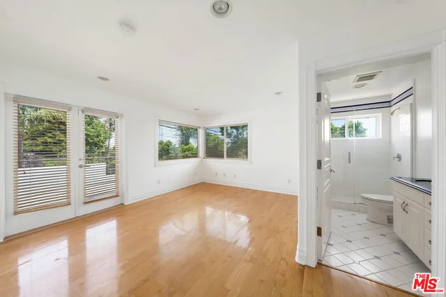 $16,500 | 1425 North Tigertail Road, Los Angeles, CA 90049