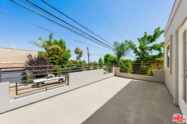 $16,500 | 1425 North Tigertail Road, Los Angeles, CA 90049
