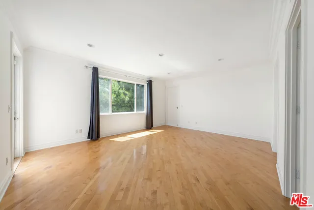 $16,500 | 1425 North Tigertail Road, Los Angeles, CA 90049