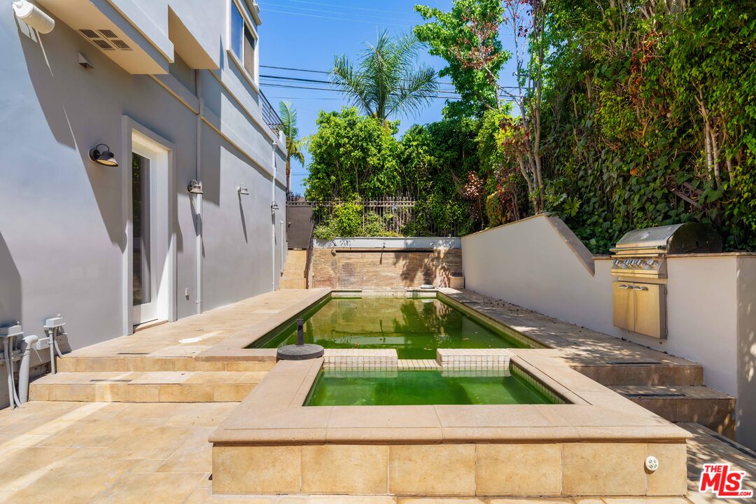 1425 North Tigertail Road Los Angeles, CA 90049 - Photo 27 of 28