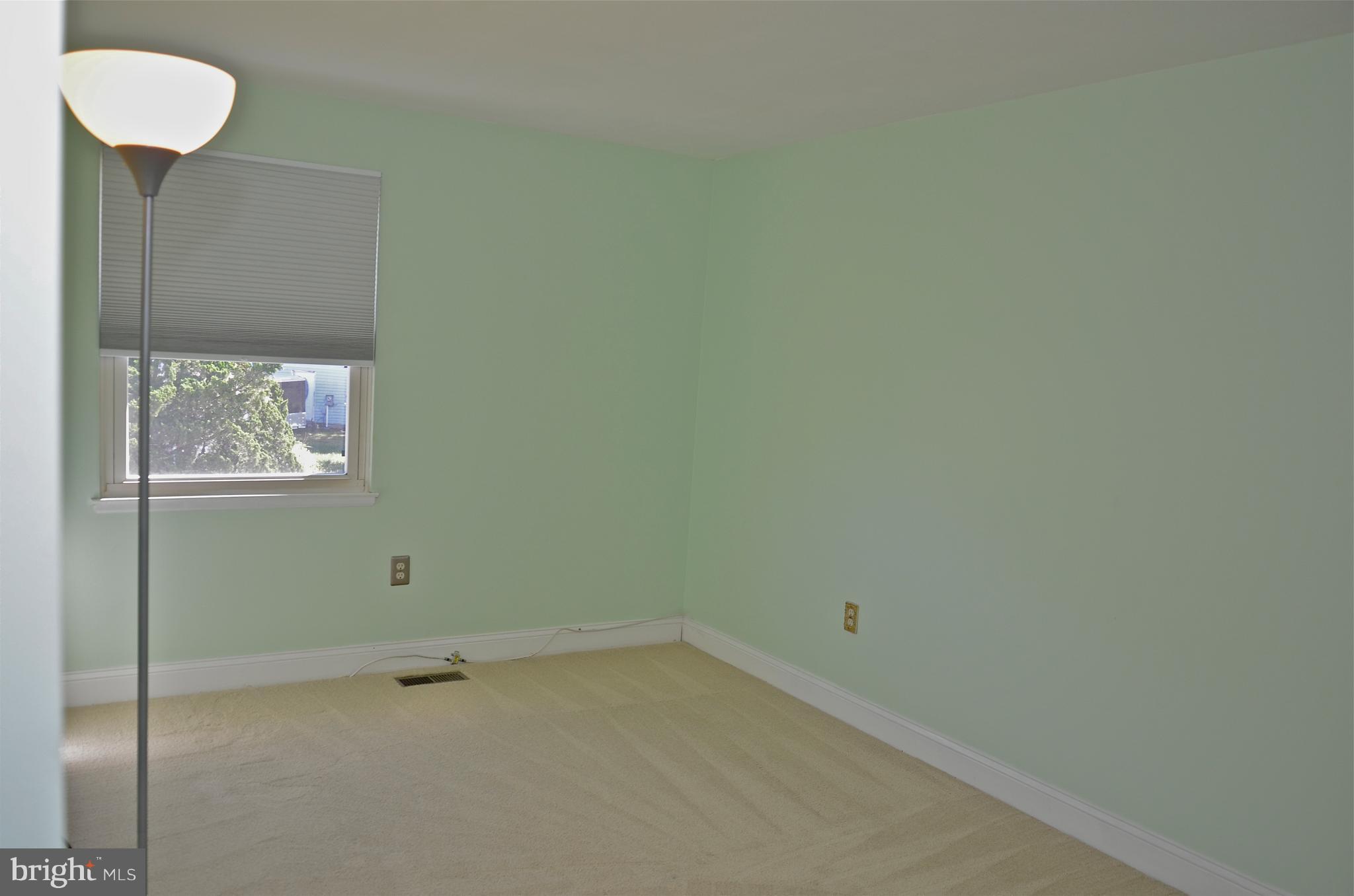9229 Bowline Road Baltimore, MD 21236 - Photo 16 of 24