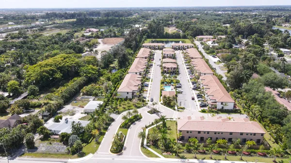 $3,400 | 6574 South Anise Court, Davie, FL 33314