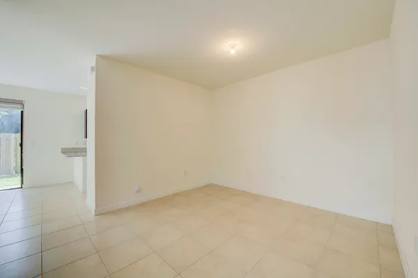 $3,400 | 6574 South Anise Court, Davie, FL 33314