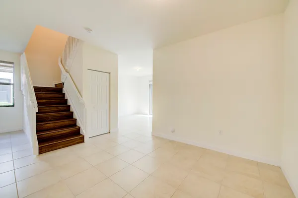 $3,400 | 6574 South Anise Court, Davie, FL 33314