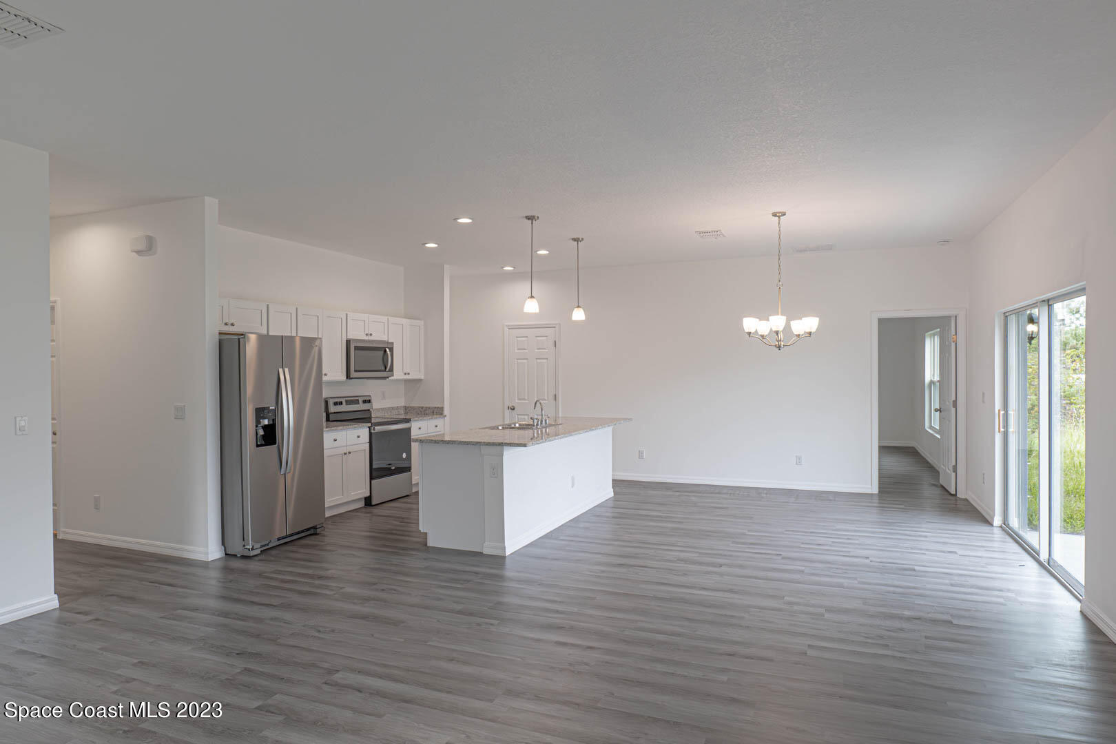 2111 Thames Road Southeast Palm Bay, FL 32909 - Photo 16 of 26 2111 THAMES RD (13 of 26)