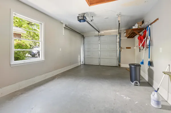 $2,775 | 1641 Falmouth Street, Charleston, SC 29407