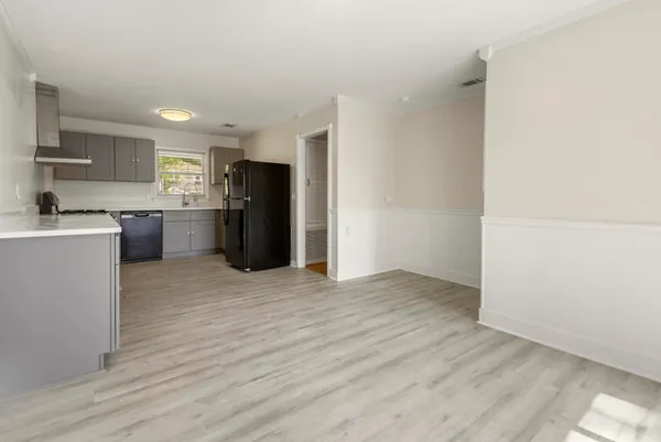 $2,775 | 1641 Falmouth Street, Charleston, SC 29407