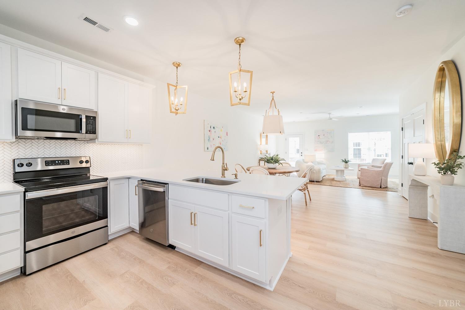 556 Leesville Road, Unit 1003 Lynchburg, VA 24502 - Photo 12 of 40