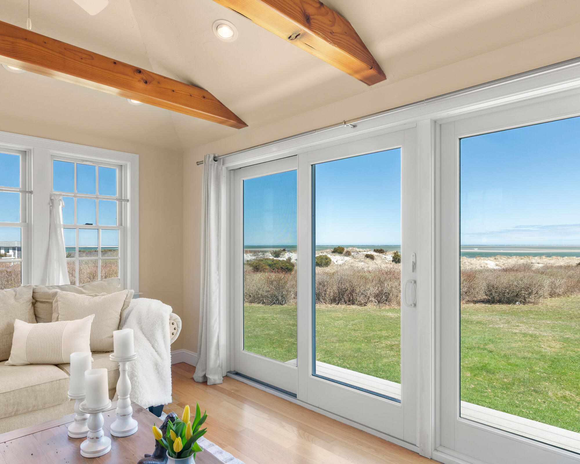 280 Harbor Point Road Barnstable, MA 02675 - Photo 4 of 23 280 living room closeup