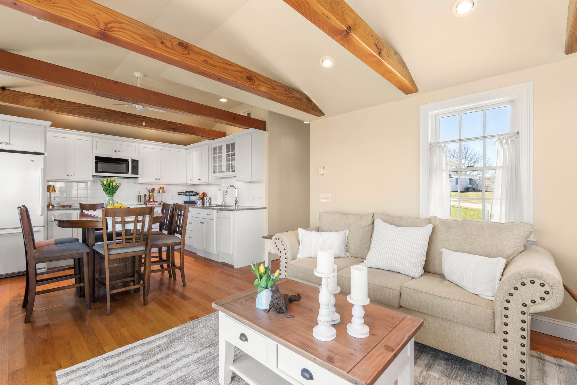 280 Harbor Point Road Barnstable, MA 02675 - Photo 7 of 23 Christies - Carolann - 280 Harbor Point