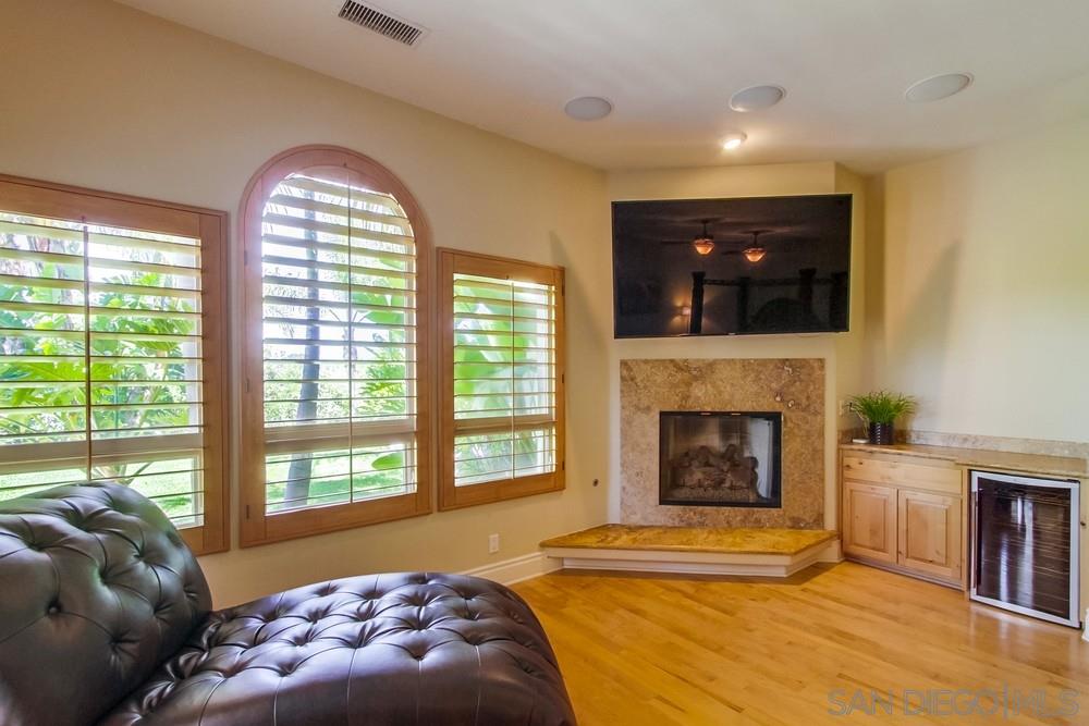 17891 Old Winemaster Way Poway, CA 92064 - Photo 12 of 25