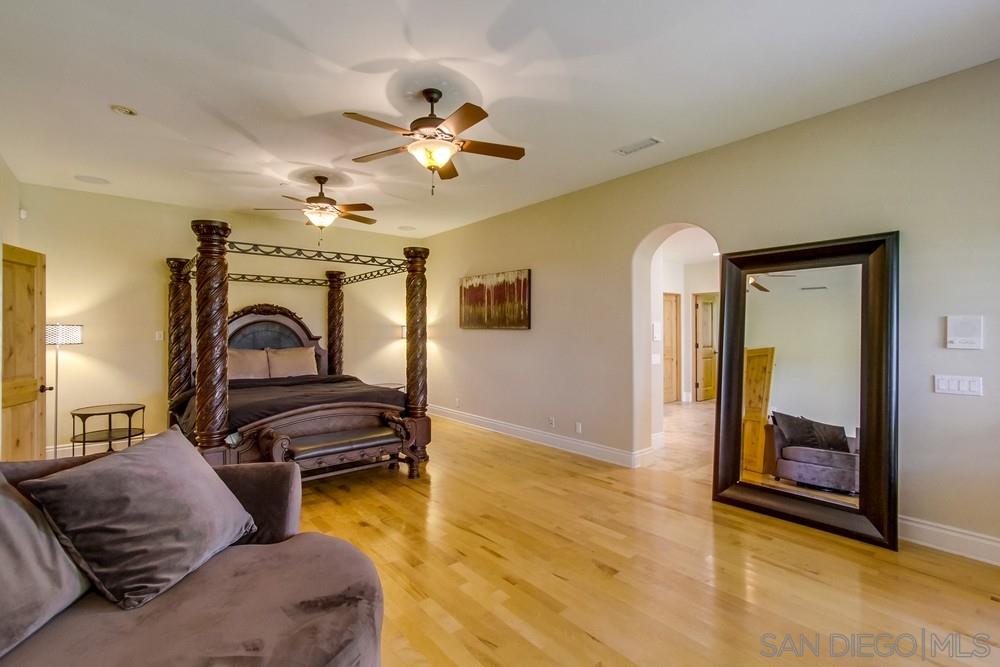 17891 Old Winemaster Way Poway, CA 92064 - Photo 13 of 25