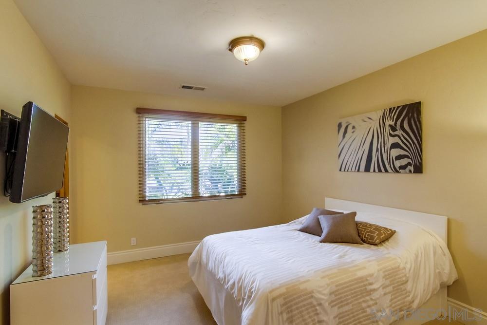 17891 Old Winemaster Way Poway, CA 92064 - Photo 21 of 25
