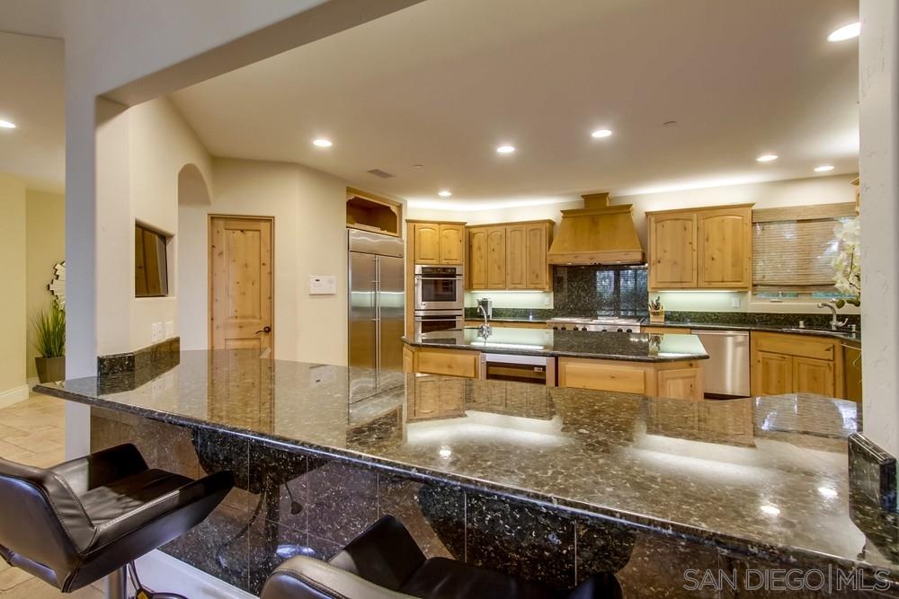17891 Old Winemaster Way Poway, CA 92064 - Photo 8 of 25