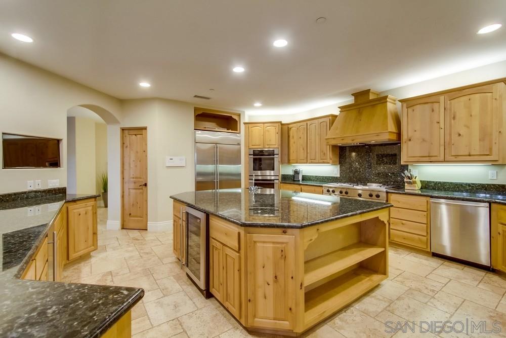 17891 Old Winemaster Way Poway, CA 92064 - Photo 9 of 25