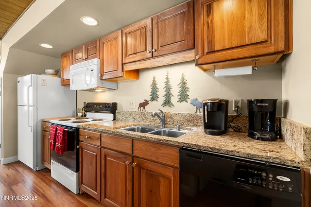 $1,395,000 | 123 Juanita Drive, Unit 17, Incline Village, NV 89451