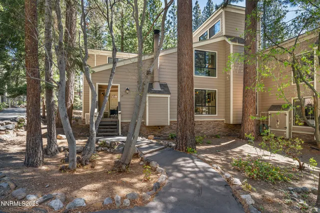 $1,395,000 | 123 Juanita Drive, Unit 17, Incline Village, NV 89451