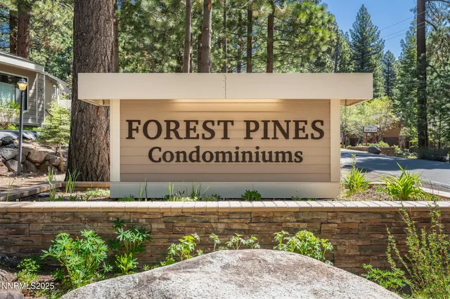 $1,395,000 | 123 Juanita Drive, Unit 17, Incline Village, NV 89451