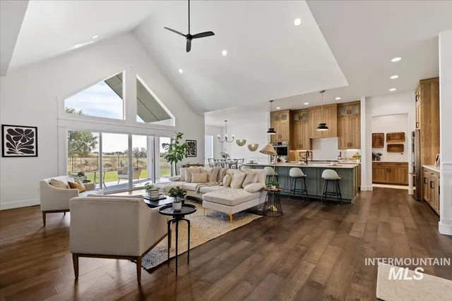 $1,044,500 | 7319 East Red Kite Street, Nampa, ID 83686