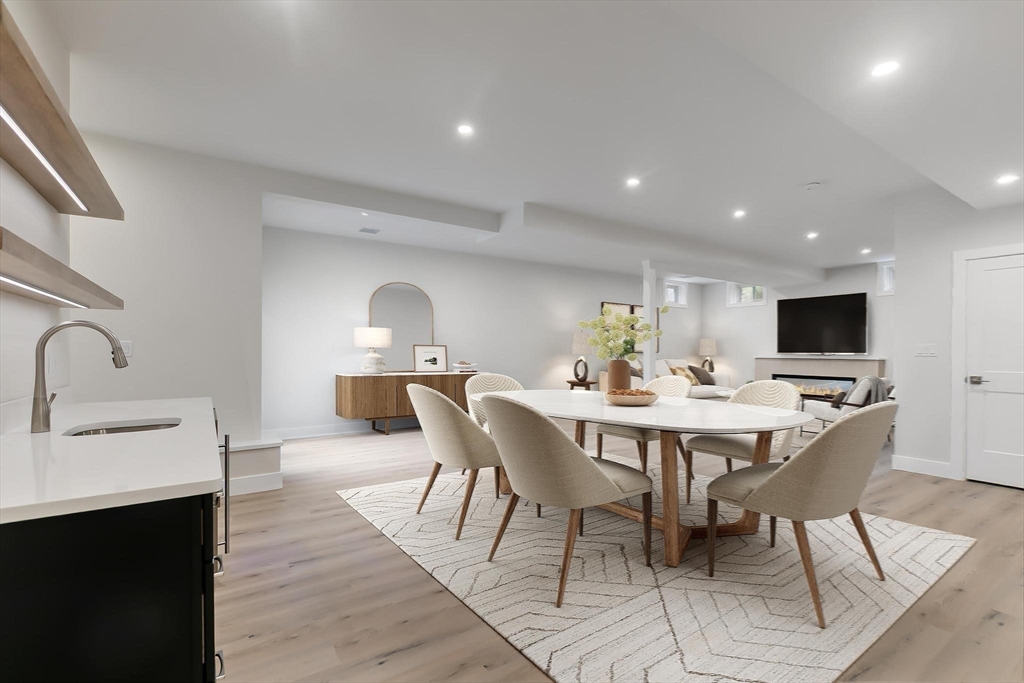 4 Adams Street Wakefield, MA 01880 - Photo 23 of 41