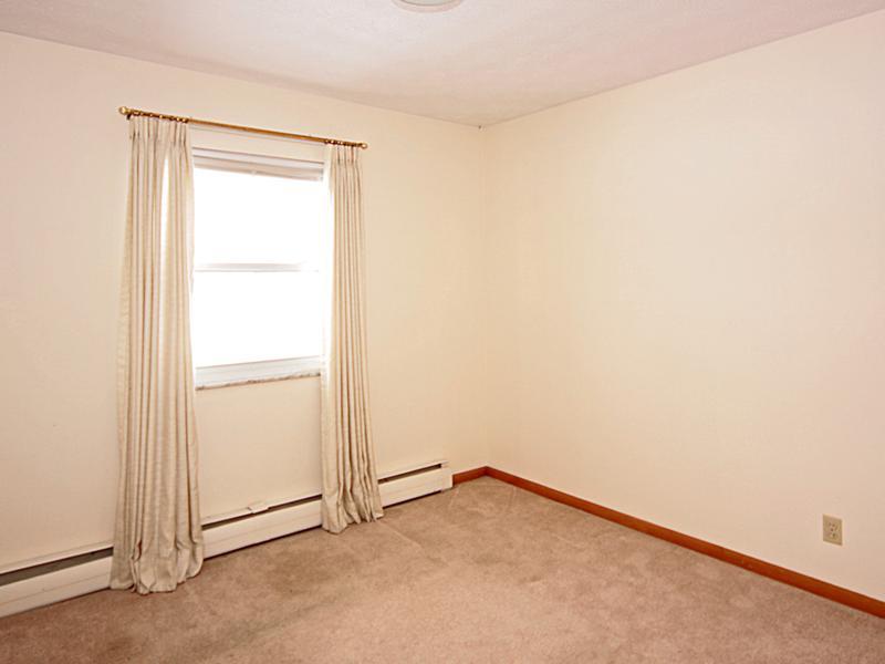 4033 Gambel Road Indianapolis, IN 46221 - Photo 17 of 21 Gallery Image 17