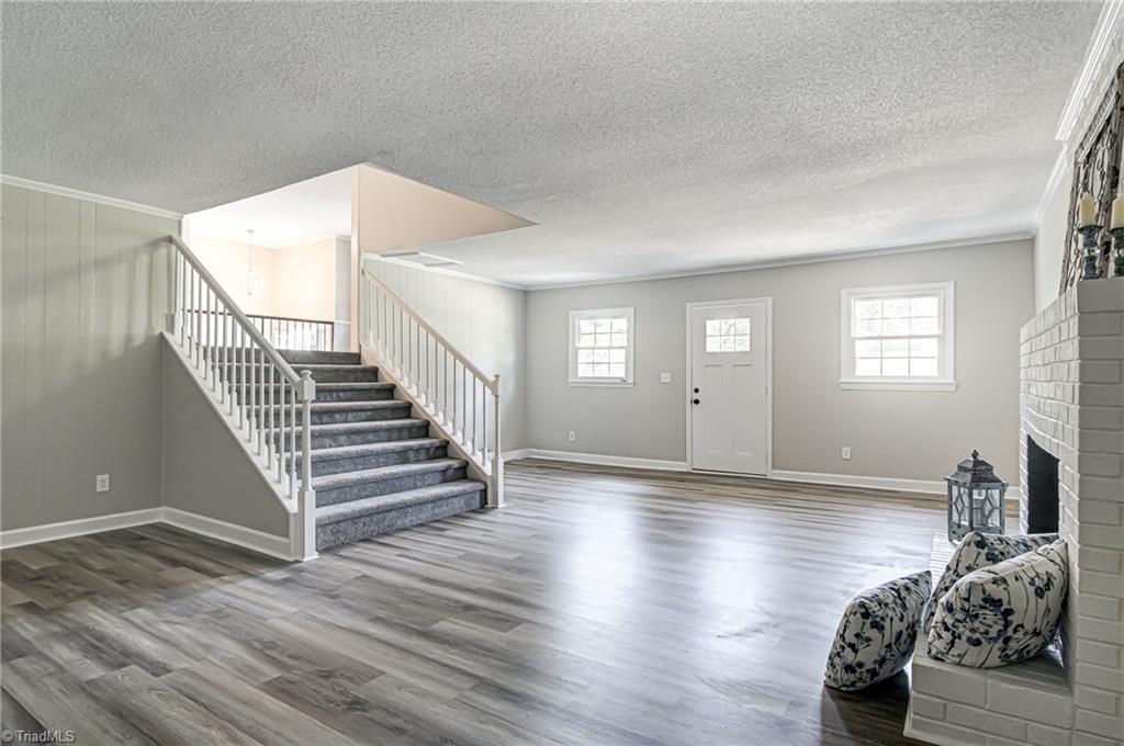 1811 River Dale Road Pfafftown, NC 27040 - Photo 11 of 30 Gallery Image 11