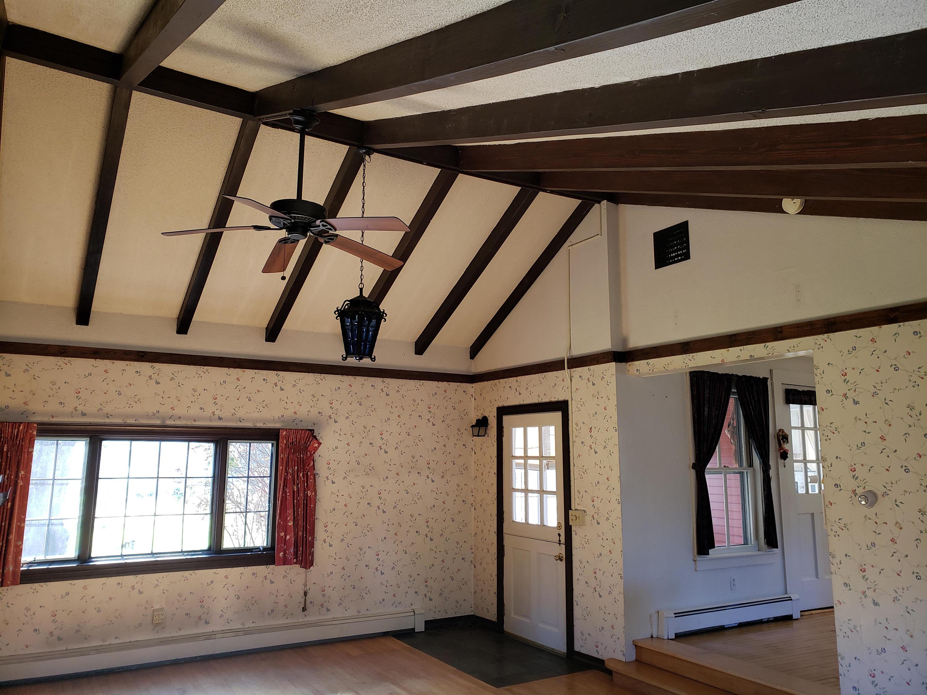 61 Meadowbrook Road Brattleboro, VT 05301 - Photo 8 of 28 Gallery Image 8