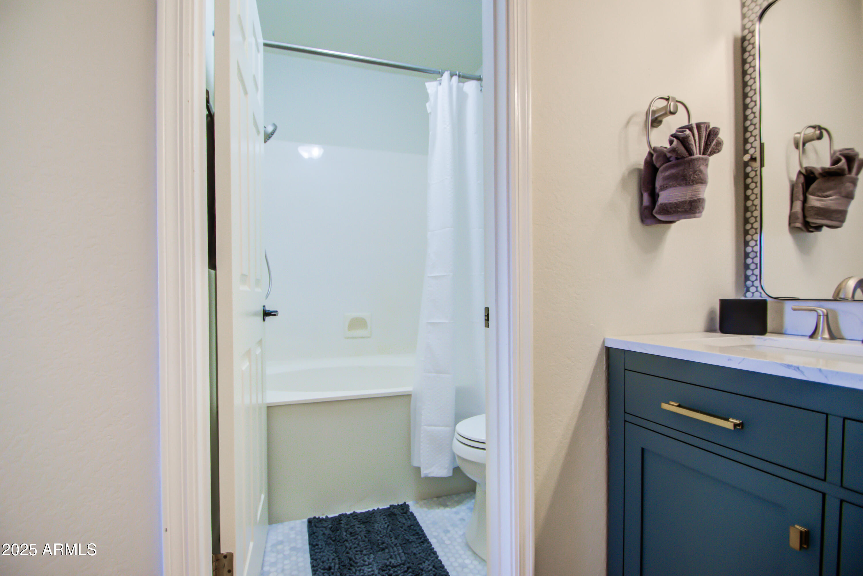5640 East Bell Road, Unit 1010 Scottsdale, AZ 85254 - Photo 24 of 41 MASTER BATH 2