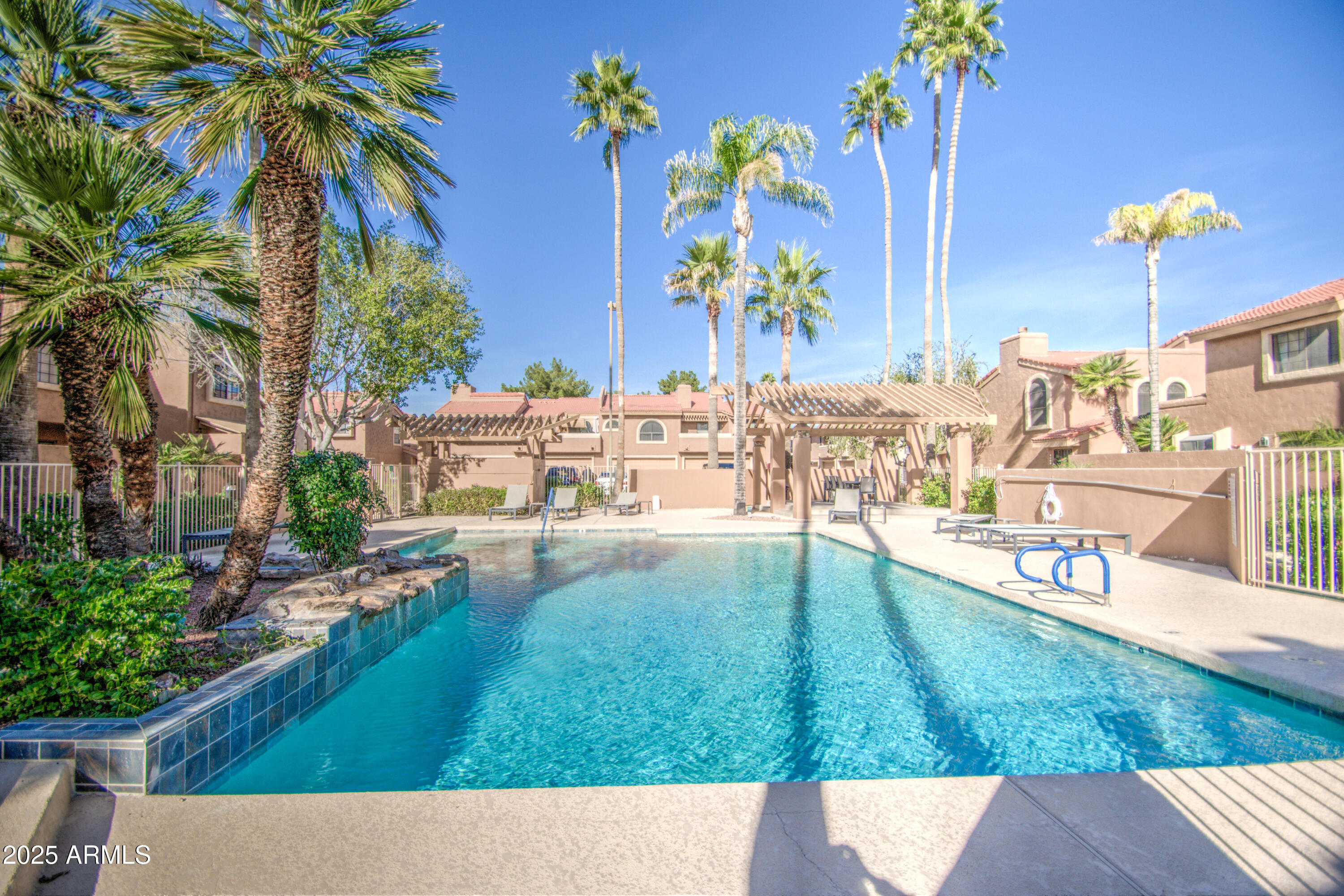 5640 East Bell Road, Unit 1010 Scottsdale, AZ 85254 - Photo 37 of 41 COMMUNITY POOL 3