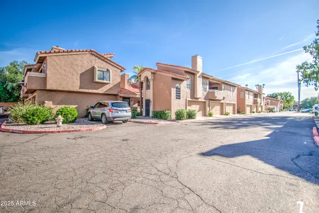 $3,500 | 5640 East Bell Road, Unit 1010, Scottsdale, AZ 85254