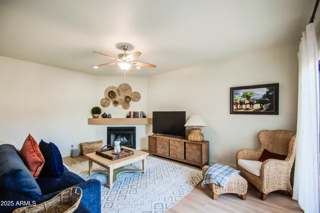 $3,500 | 5640 East Bell Road, Unit 1010, Scottsdale, AZ 85254