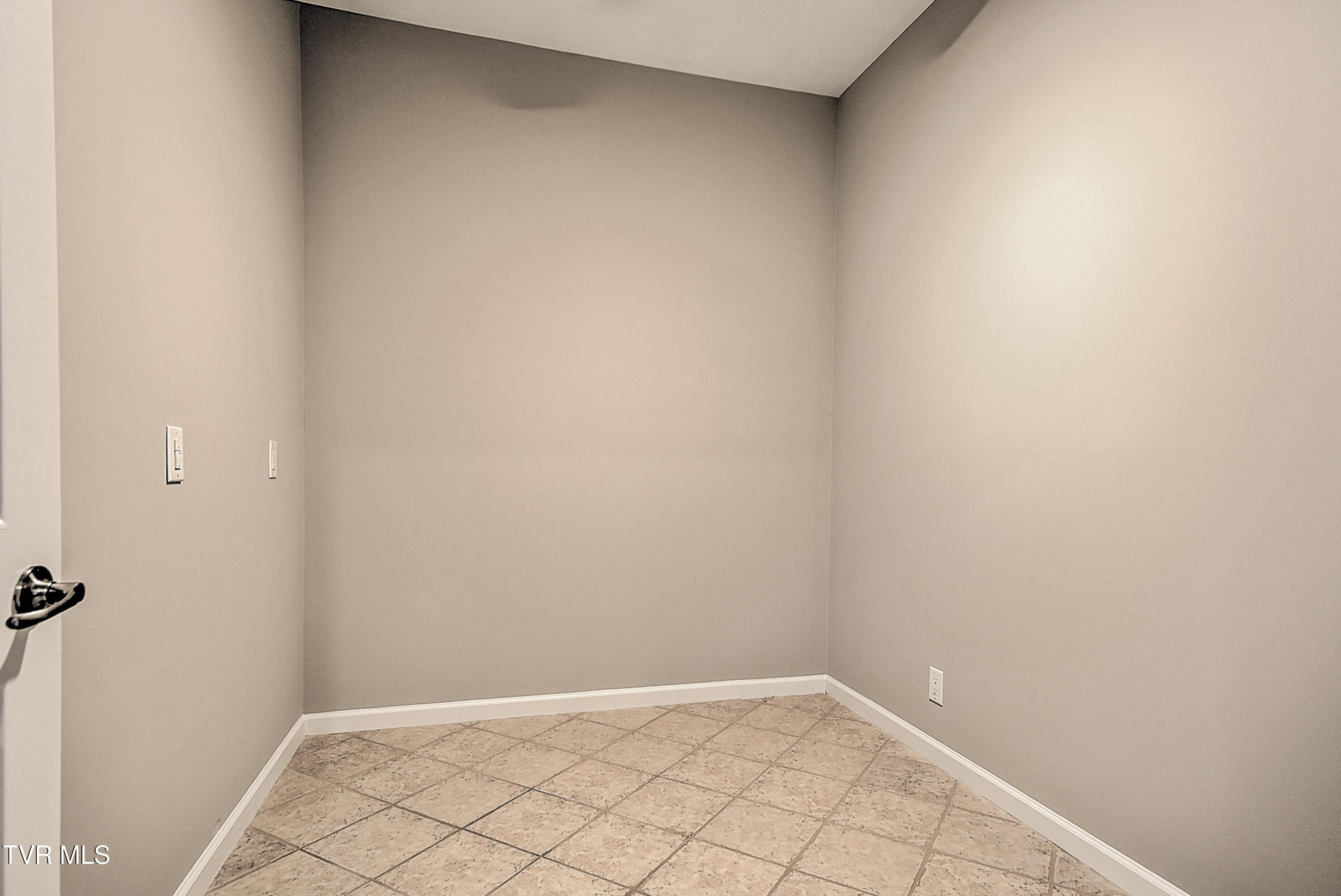 4125 Pine Orchard Road Butler, TN 37640 - Photo 51 of 86 4125 Pine Orchard LC-23