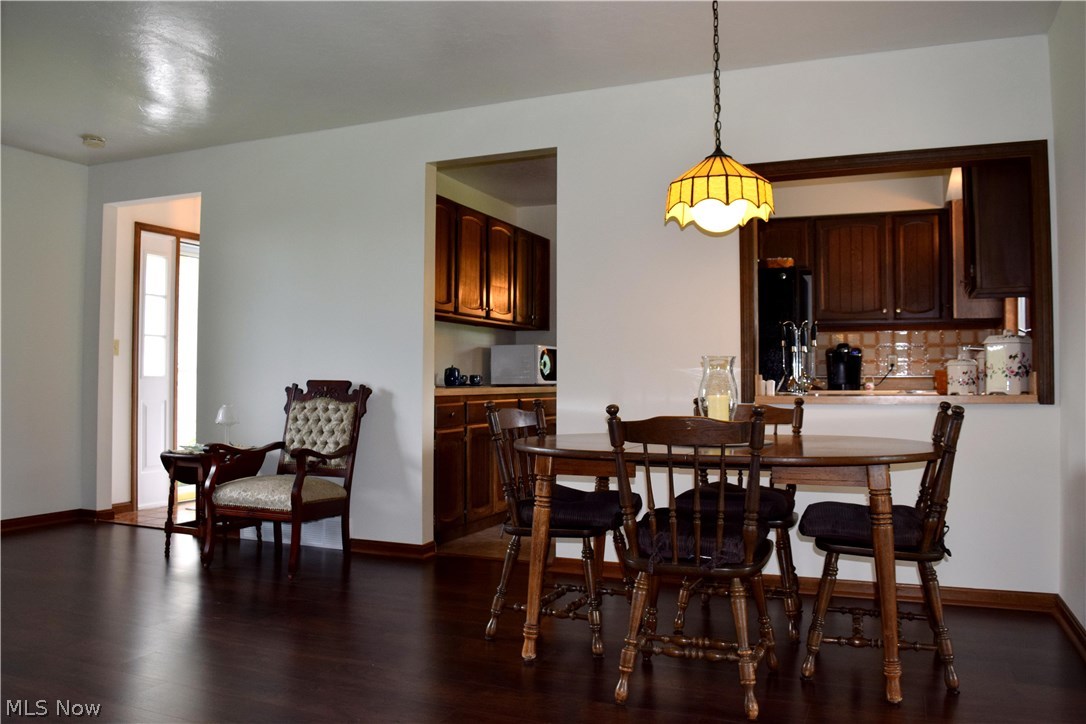 1220 Fixler Road Wadsworth, OH 44281 - Photo 5 of 28