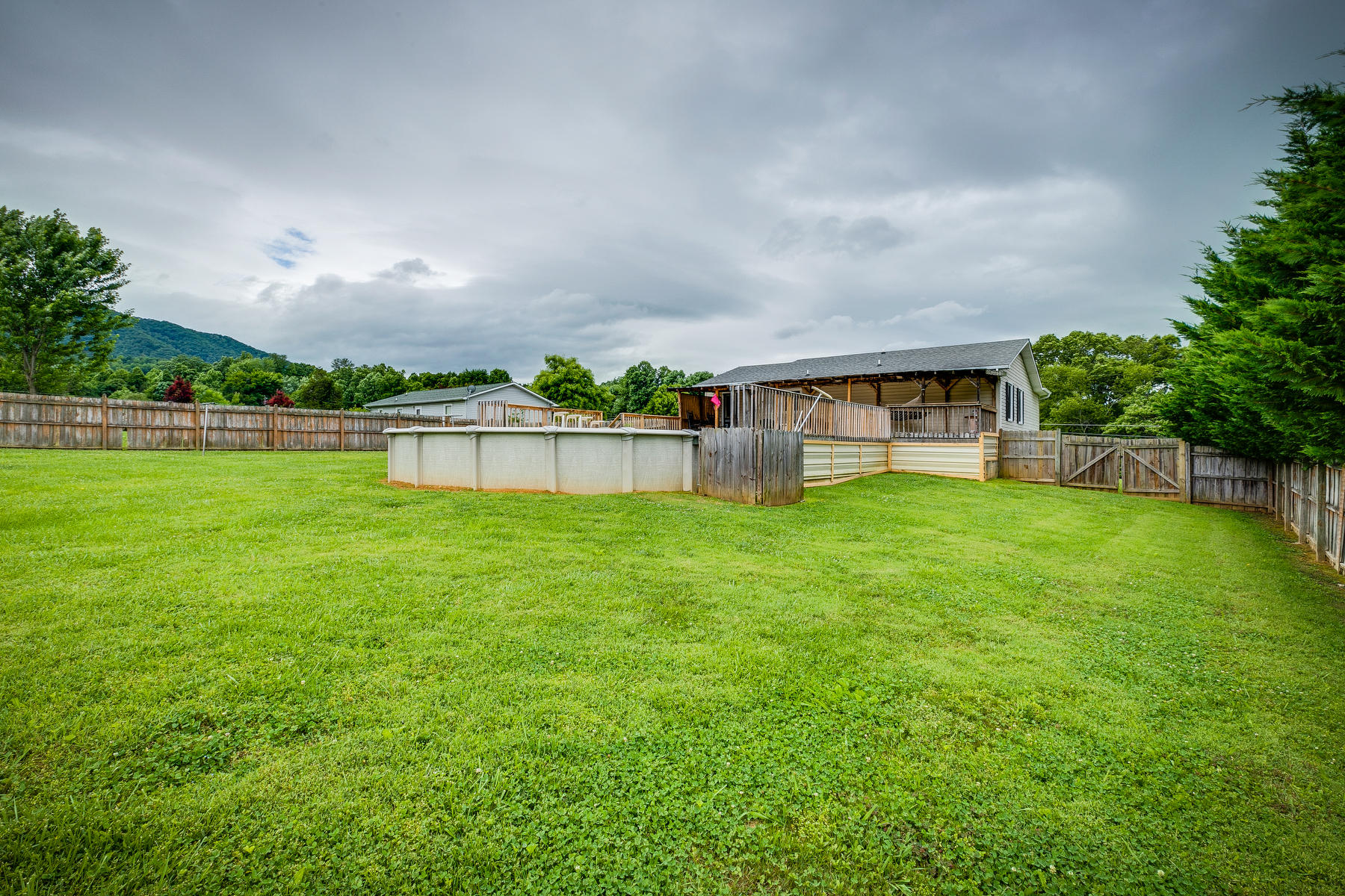 223 Hamilton Road Elizabethton, TN 37643 - Photo 44 of 45 041