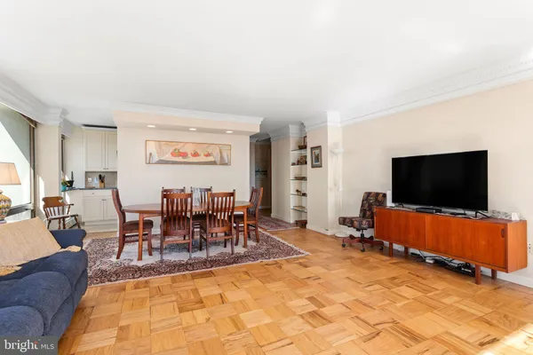 $589,000 | 200 Locust Street, Unit 29AN, Philadelphia, PA 19106